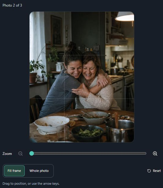 Your selected photo above Zoom, Fill frame and Whole photo controls. Computer view. Highlighted: Zoom in or out, Show the whole photo.